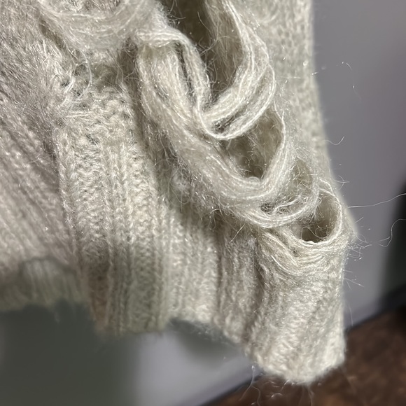 NWT Revolve Superdown distressed cable knit sweater - Picture 4 of 13